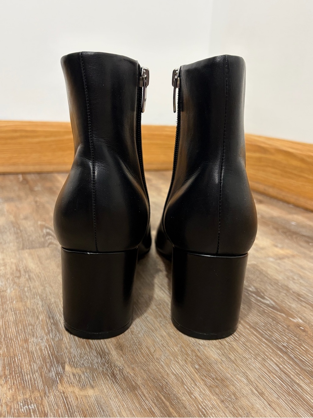 Marc Fisher Black Leather Ankle Boots Women's Size 9.5 Bootie Modern Minimalist - Picture 7 of 16
